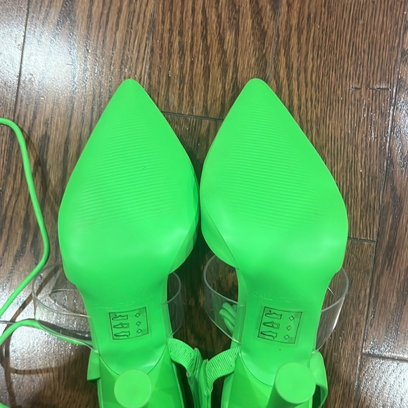 lime green women’s heels - Picture 2 of 2